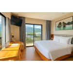 MARINA BAY HOTEL
