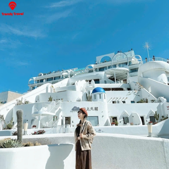 TOUR 4N4Đ HÀ NỘI - ĐẠI LÝ - CÔN MINH - SANTORINI