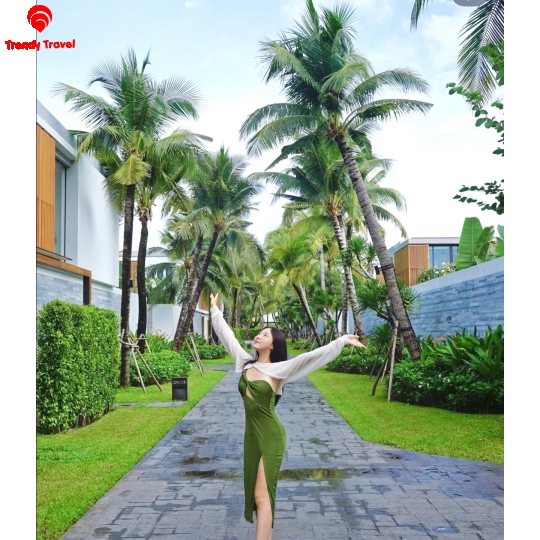 SAILING CLUB SIGNATURE