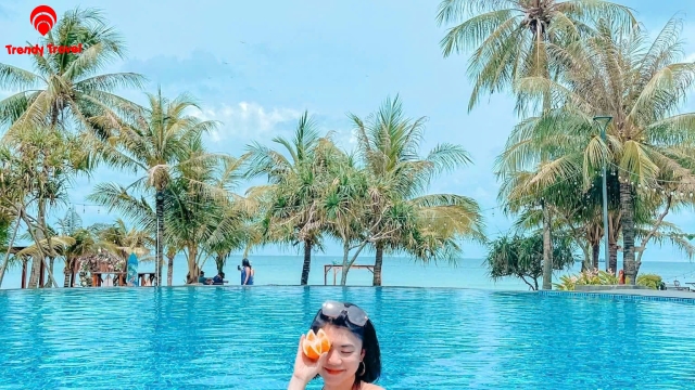 SUNSET BEACH RESORT 