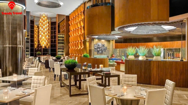  NEW WORLD HOTEL 