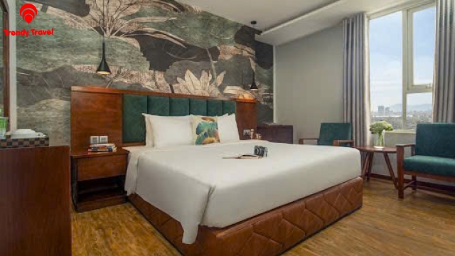 CRYSTAL BOUTIQUE ĐÀ NẴNG 4⭐